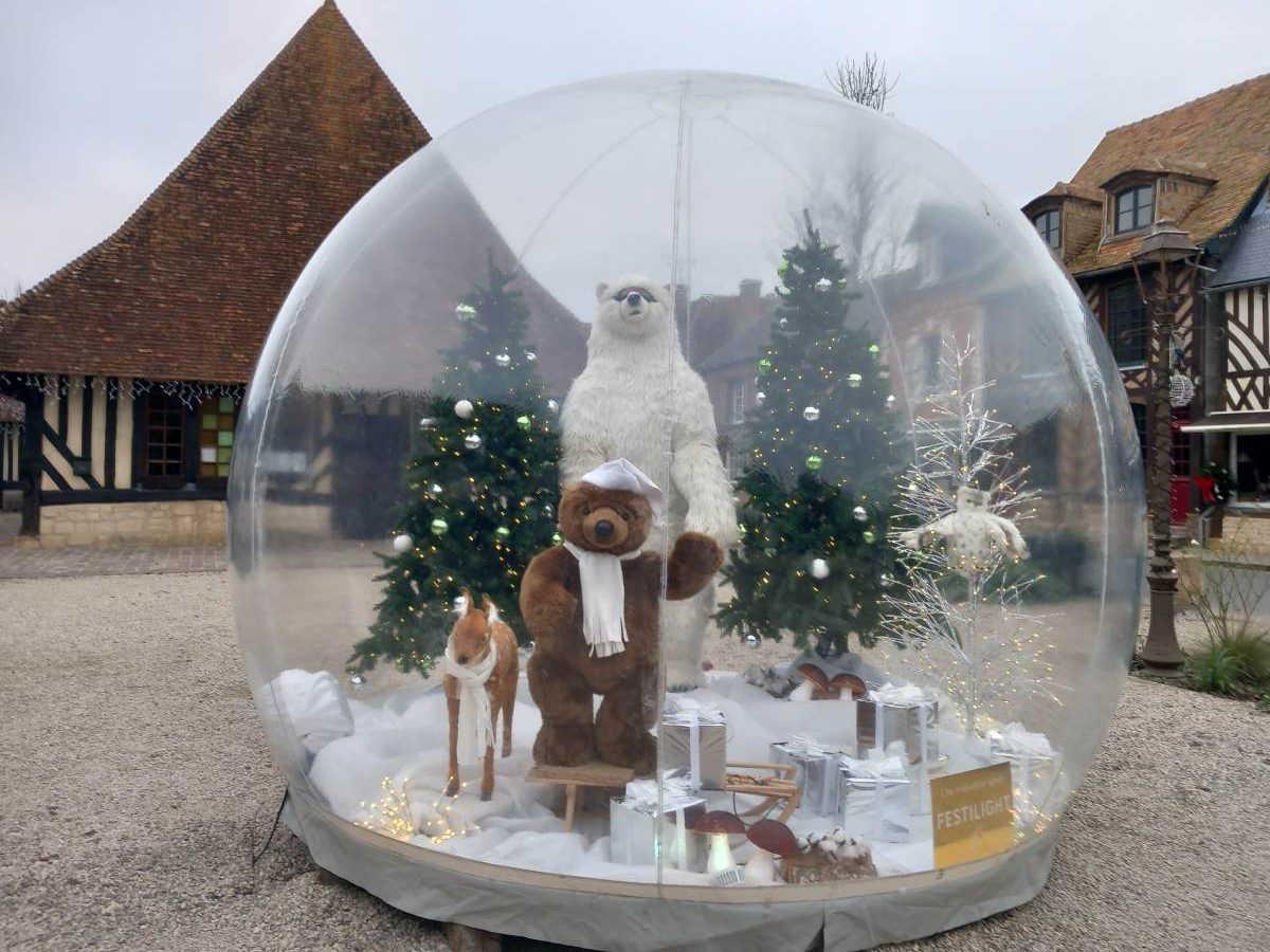 Vitribulle de Noël à Beuvron-en-Auge Du 14/12/2024 au 14/1/2025